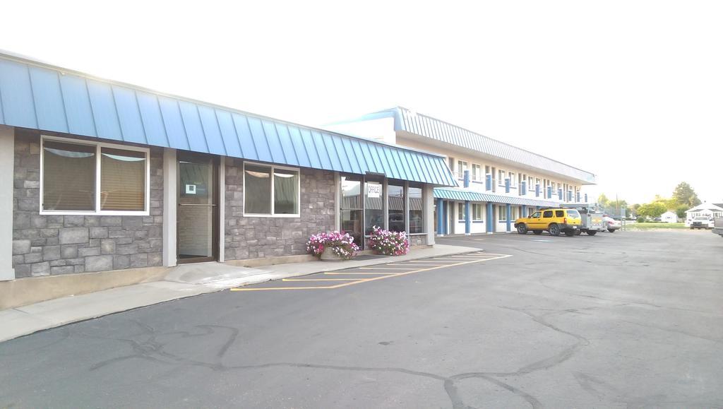 Days Inn By Wyndham Brawley Esterno foto