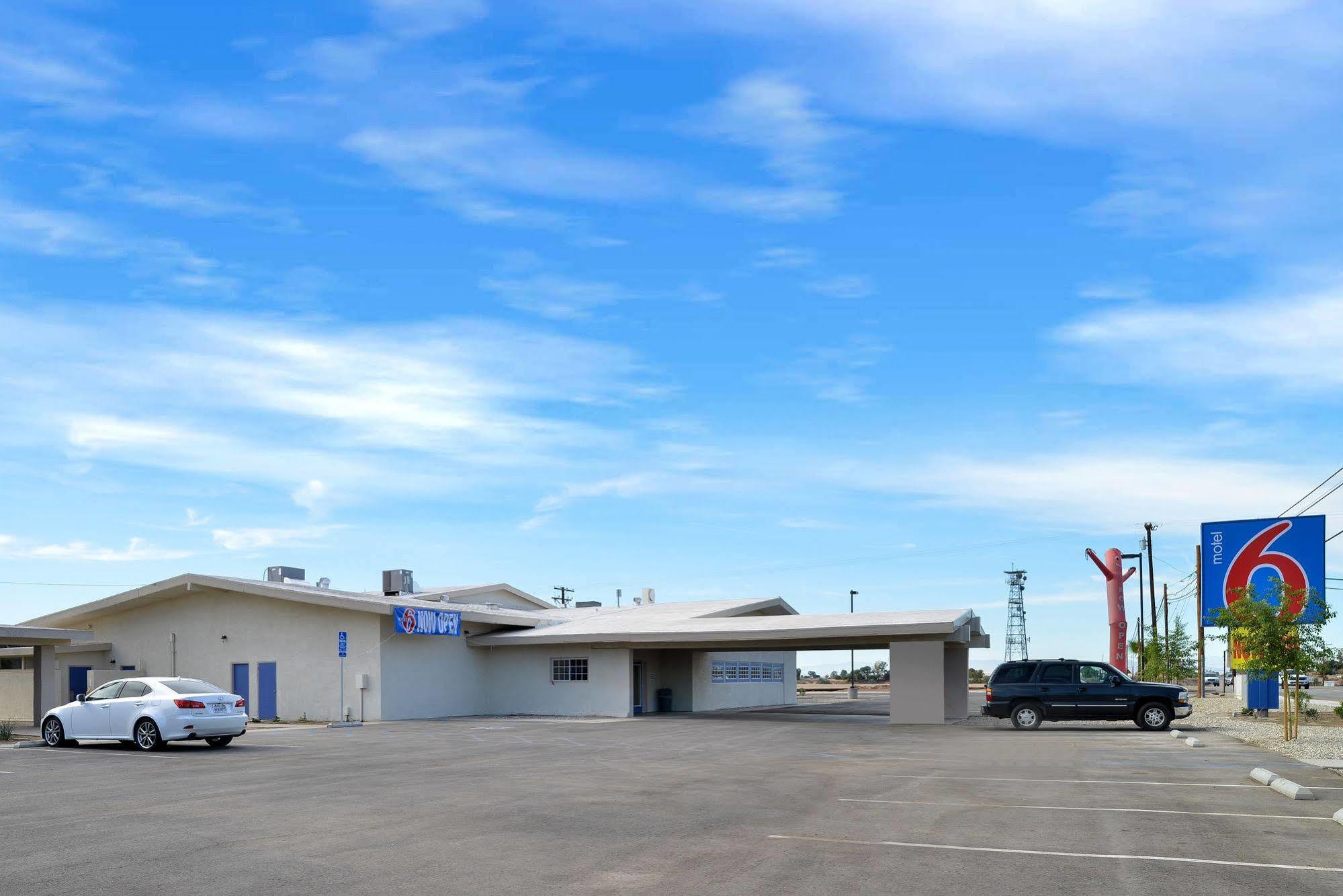 Days Inn By Wyndham Brawley Esterno foto