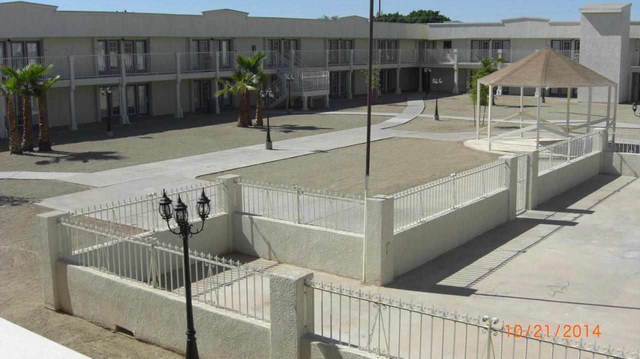 Days Inn By Wyndham Brawley Esterno foto